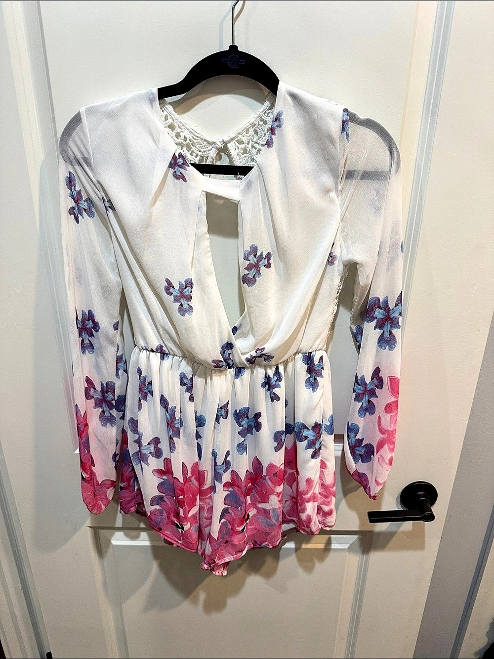 Reverse Floral Lace-Trim Romper in White & Pink Like New